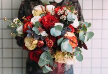 Which Flower Arrangement to Get a Person based on Their Zodiac Sign Flower Arrangement